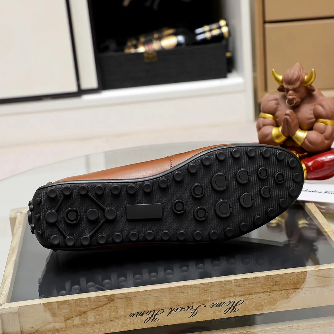Men's shoes 💰360 🕷🕷【Ferragamo】Ferragamo Popular fashionable casual slip-on shoes🇨🇳Official website counter 1:1 production, original mold opening💯Good quality visible, imported high-end first-layer calfskin, luxurious pigskin lining🌿Very clear texture, high-quality waterproof, non-slip and wear-resistant outsole🎋High quality and low price, truly handmade🍓Color, code number 38-45